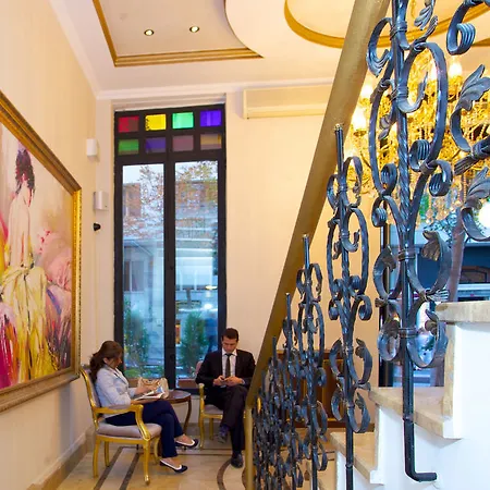 Ahc Taksim Otel